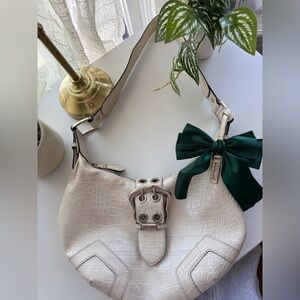 🤍Guess White Croc-Embossed Shoulder Bag 🤍